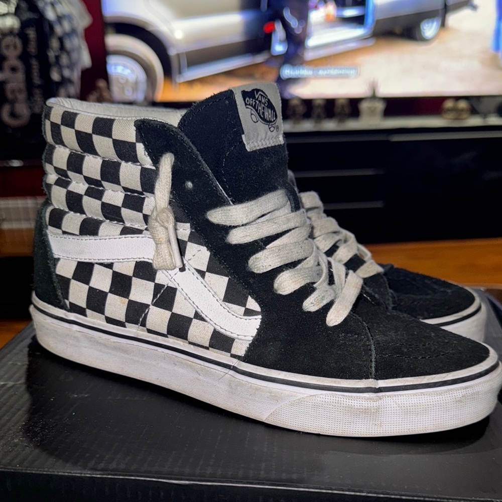 Vans Classic Checkered Black and White High-Tops
